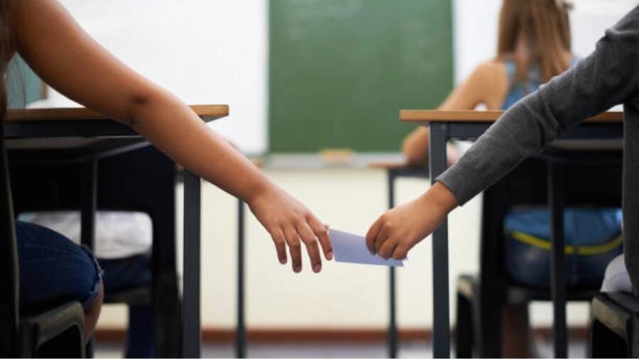 馬來西亞留學(xué)被指控學(xué)術(shù)不端怎么申訴